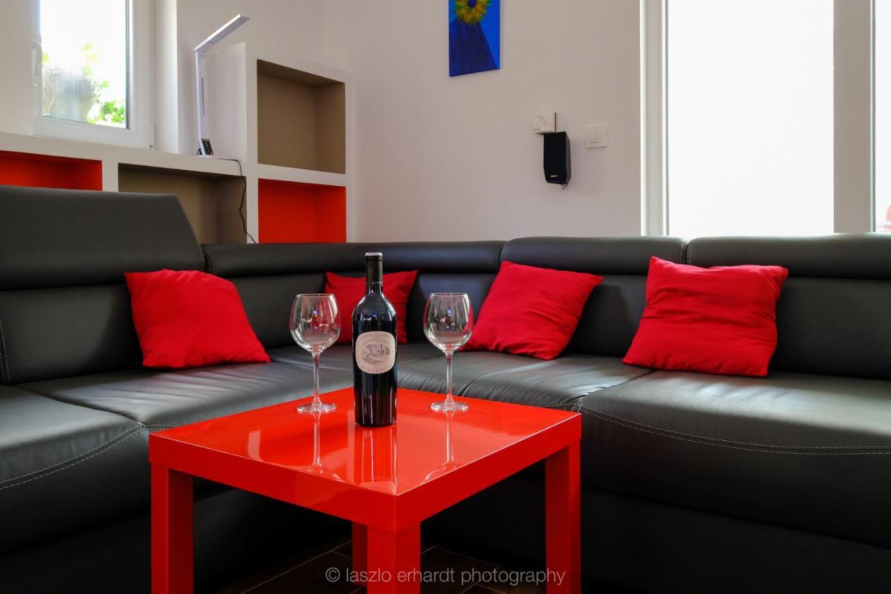 Ciprus Porta Apartmanok Balatonkenese Luaran gambar