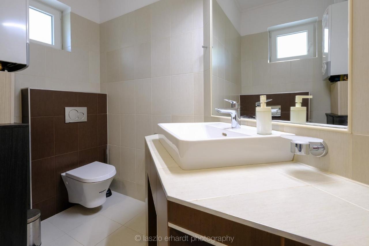 Ciprus Porta Apartmanok Balatonkenese Luaran gambar