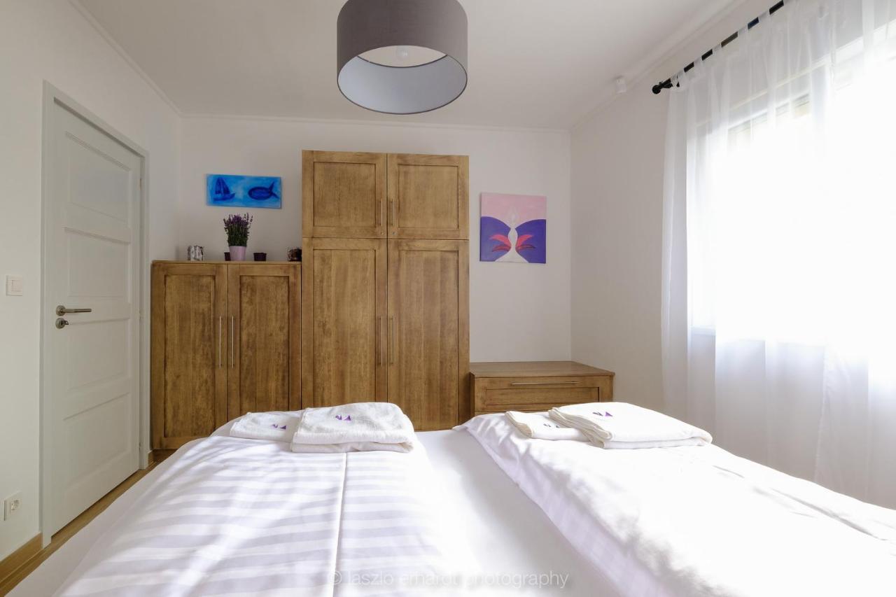 Ciprus Porta Apartmanok Balatonkenese Luaran gambar