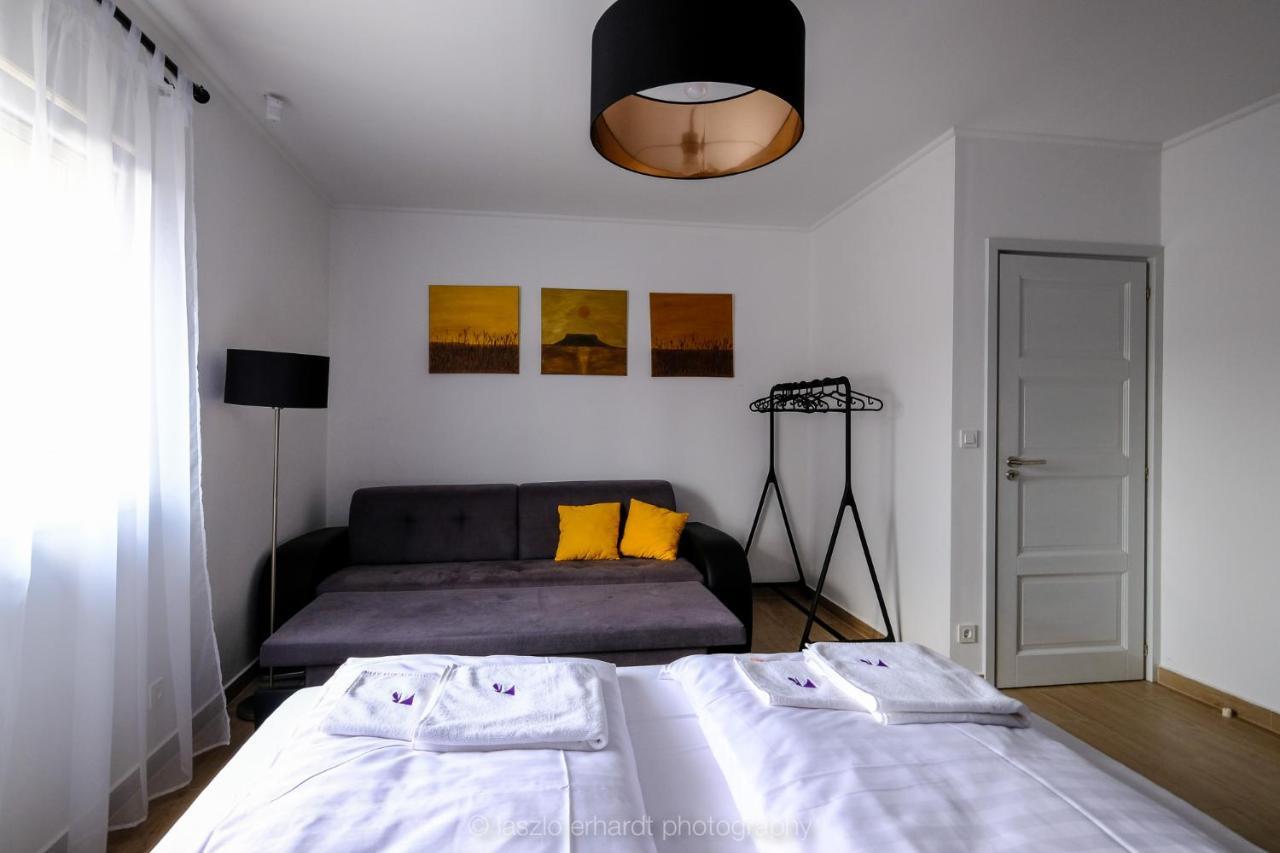 Ciprus Porta Apartmanok Balatonkenese Luaran gambar